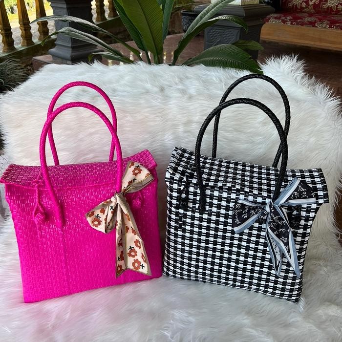 PREMIUM (TANPA ACCESORIES) TRAVEL BAG Tas Jali Tas Jaly Tas Anyaman Plastik Premium Tutup Magnet