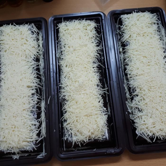 PREMIUM brownies kukus toping keju