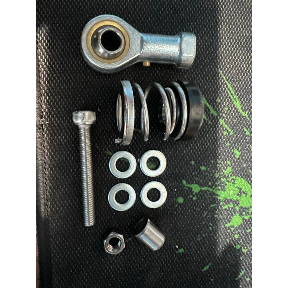 BALL JOINT + PER BAUT MASTER REM BELAKANG MOTOR M8