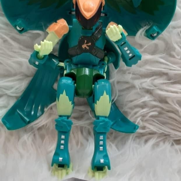 Mainan Bakugan Naga merah dan Robot