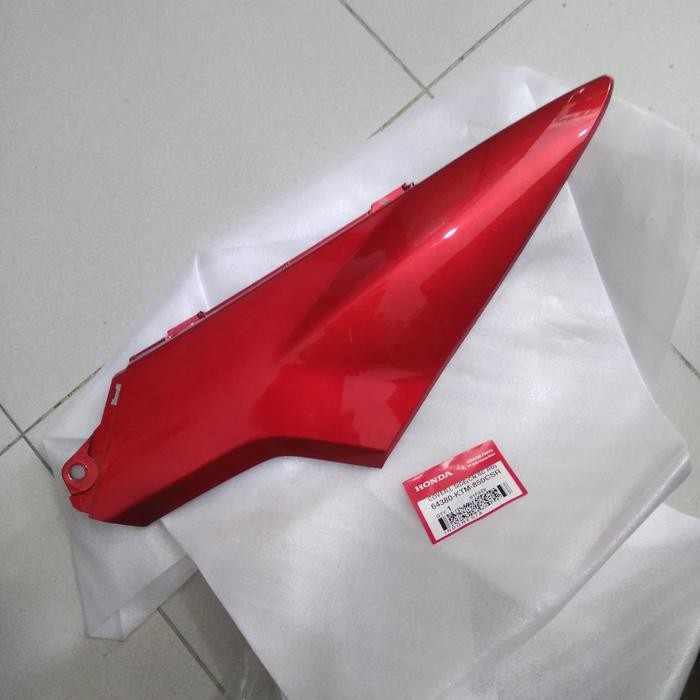 Cover Side Supra X 125 Kiri Merah. 64380-Ktm-850Csr