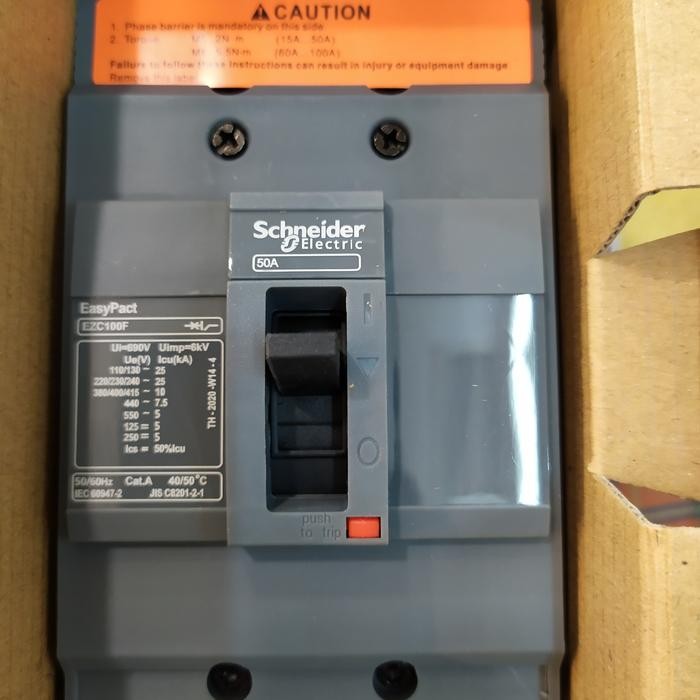 Murah Mccb Schneider Ezc100F 3Phase 50A / Breaker Schneider 3P 50A