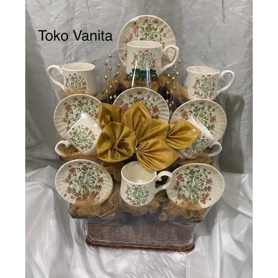 

Hampers Lebaran Teaset Bunga (I-L) - Hampers Lebaran Idul Fitri Parcel Natal Bingkisan Tahun Baru