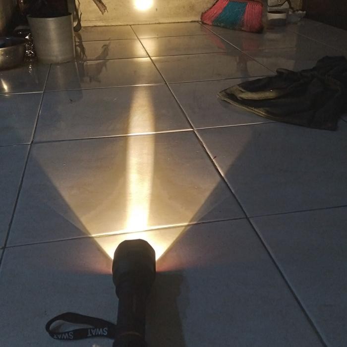 senter c8 jarak jauh senter berburu cahaya kuning