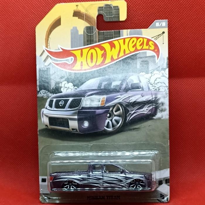 Hot Wheels Nissan Titan (JD612)