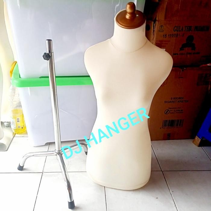 

PATUNG DRESS MAKING DM KREM HITAM + KAKI BESI