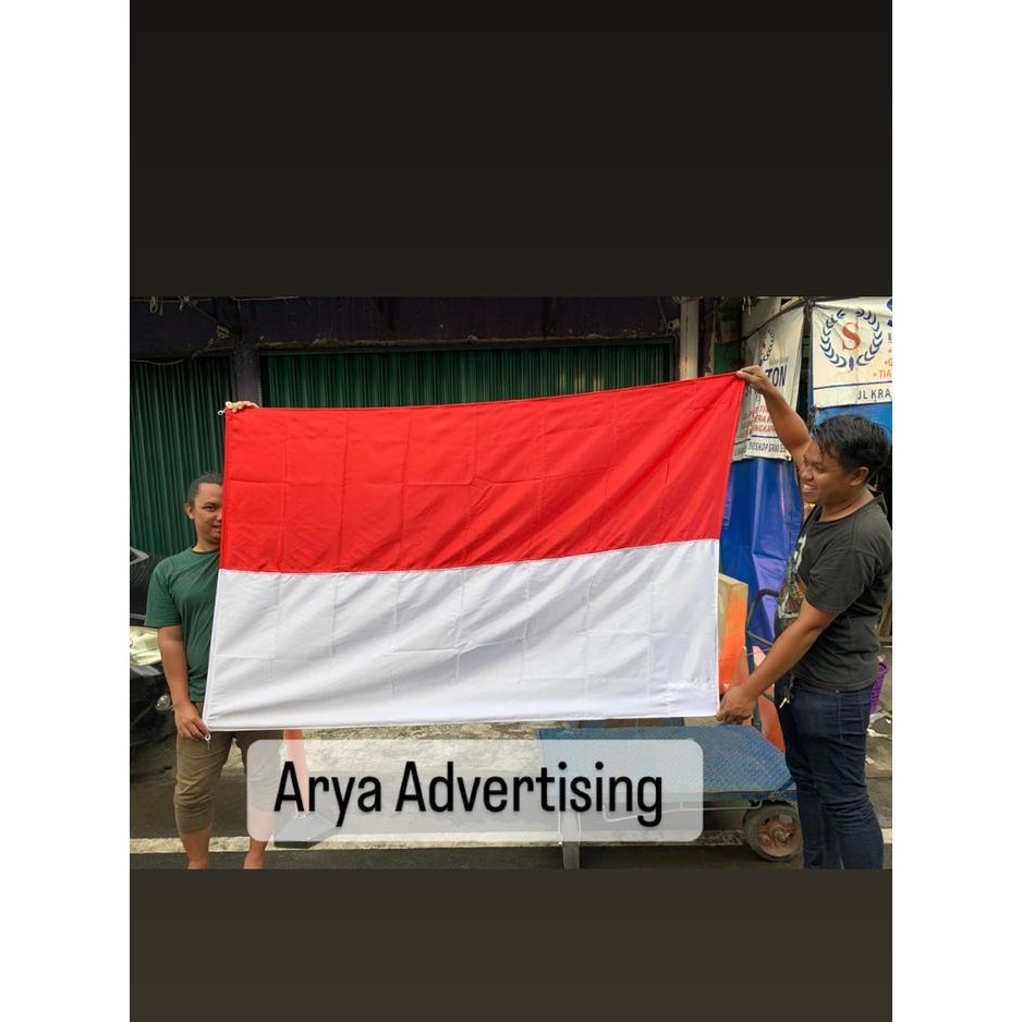 

Terlaris Bendera merah Putih ukuran 120x180 bahan satin SALE