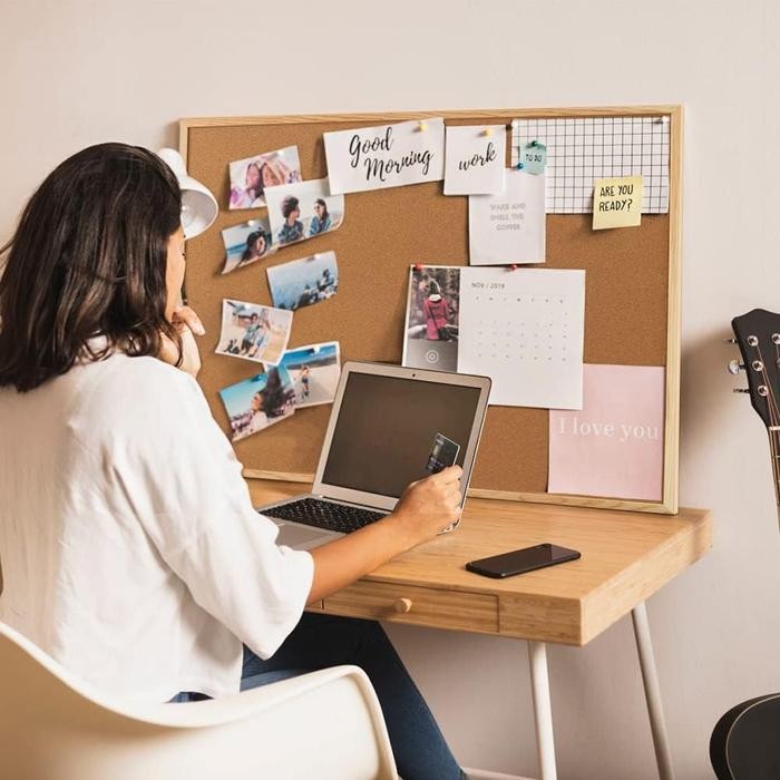 

CORK PIN BOARD 60x45 cm PAPAN MADING KAYU FIBRE SERBAGUNA best seller