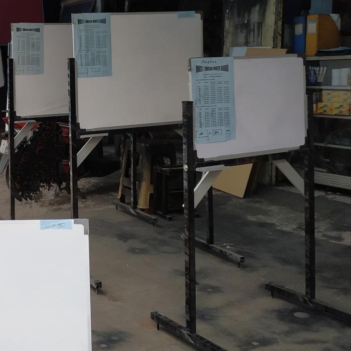 

white board standing 40x60 cm best seller