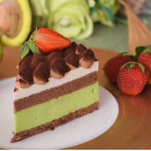 

Avocado Tiramisu Birthday Cake / Kue Ulang Tahun / Graduation