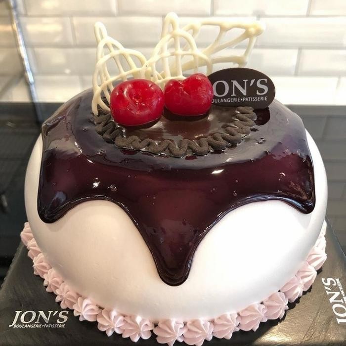 

Kue Ulang Tahun / Birthday Cake by Jon's Patisserie