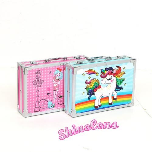 

Crayon Art Set / Koper Set Crayon Mewarnai Anak 145 Pcs Gratisongkir