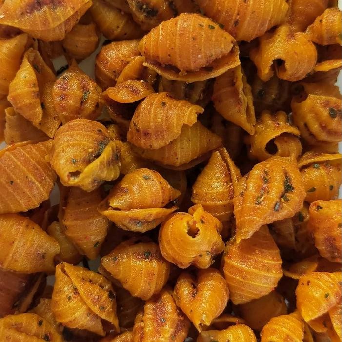 

Makaroni Keong Cemilan Kang Asep Kemasan Pak 250gram Pedas Food Snack Makanan Asin Camilan