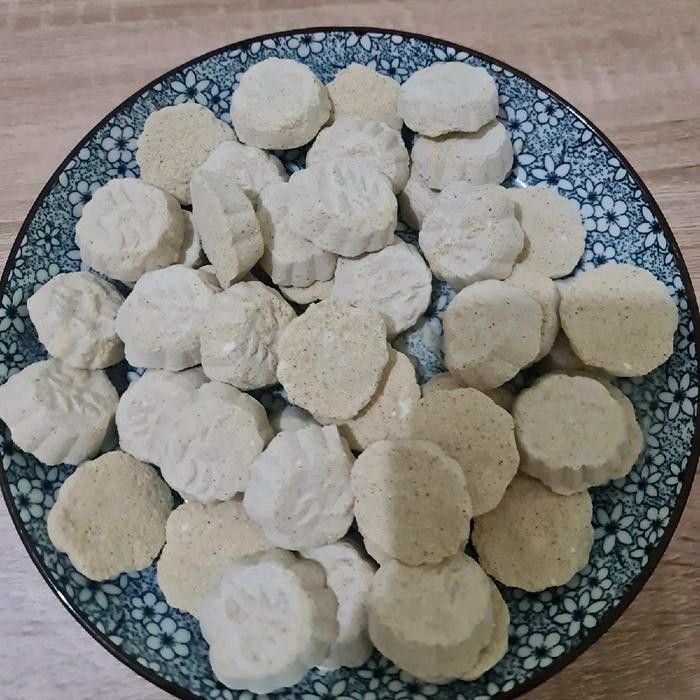 

KUE SATU KACANG HIJAU KHAS KUNINGAN KEMASAN 1000 GRAM Food Snack Manis Cemilan