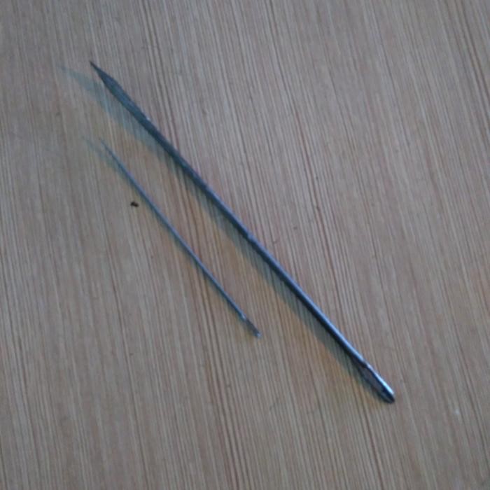 Jarum Besar untuk Jahit Kasur Layangan Karung *