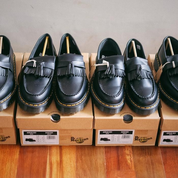 Original Dr martens Adrian BEX loafer tassel black smooth