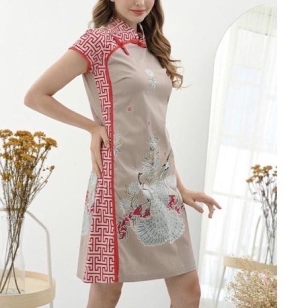 DRESS MIDI PEACOCK CHEONGSAM SOFT PASTEL SALEM PINK ELEGANT QIPAO KMC KODE 287