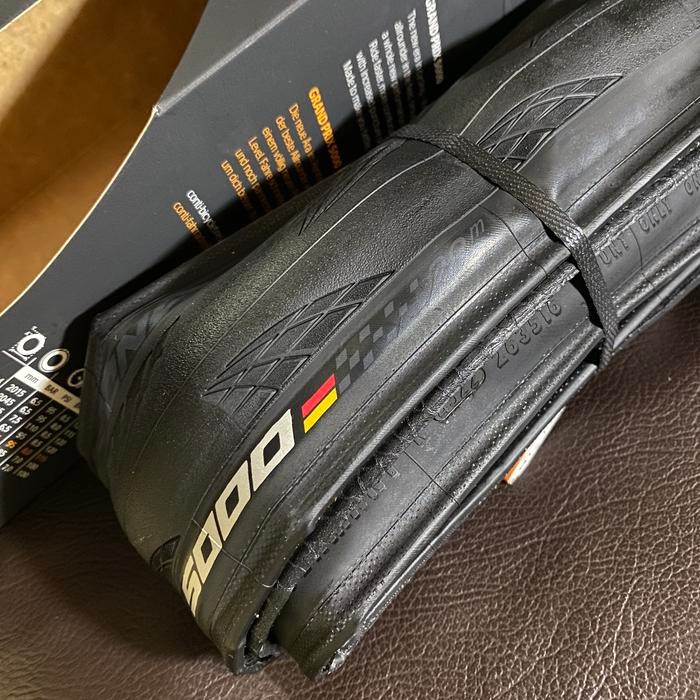 Ban Luar Continental 700X28 Gp5000