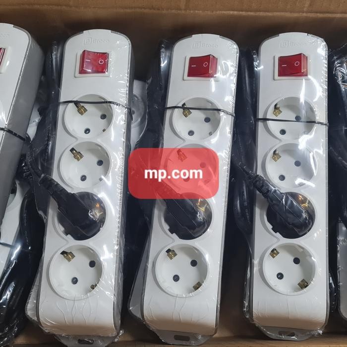Stop Kontak 4 Lobang Broco Dengan Kabel gaman dan Saklar