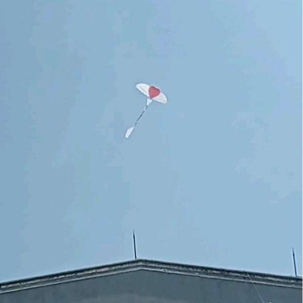 (Allthebest) Layangan love love 1 meter