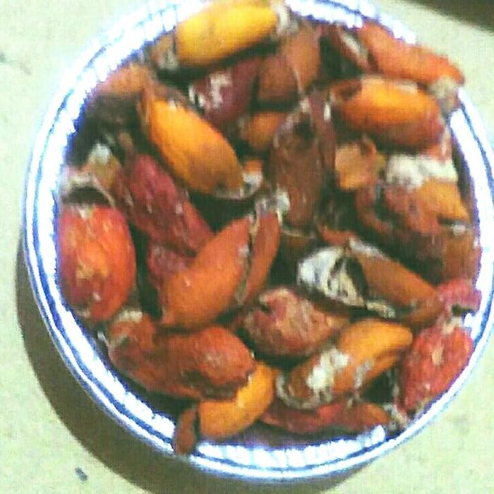 

Sedia Keripik Kulit Melinjo Crispy