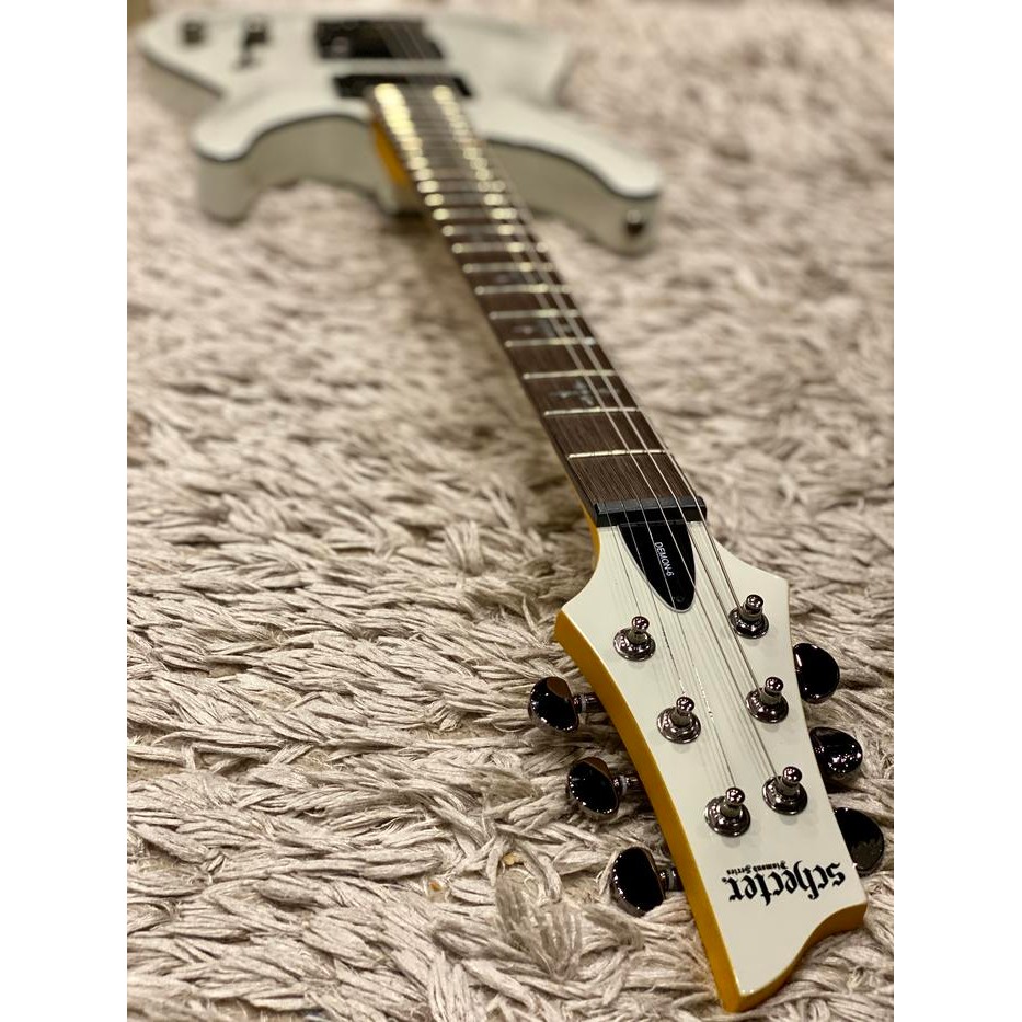 Schecter Demon 6 In Vintage White