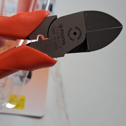 Fujiya Tang Potong Kawat kabel serabut isi 3 7700N-175 / Fujiya High Leverage Diagonal Cutting