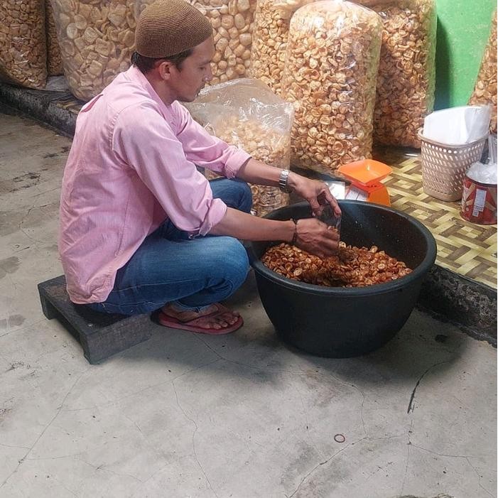 

KERUPUK JANGEK LATUA MATI KUALITAS SUPER - KERUPUK KULIT SAPI ASLI BUKITTINGGI & HALAL