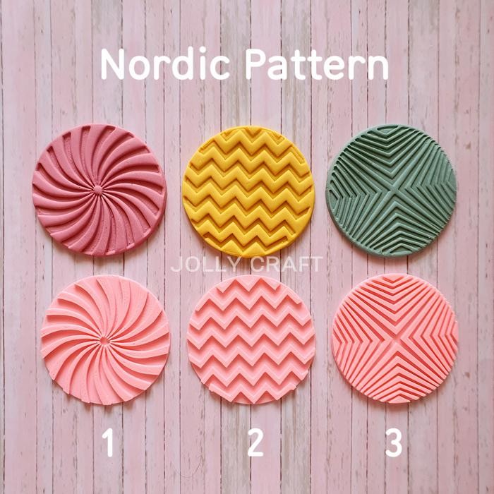 

AT Cookie cutter NORDIC PATTERN 1, 2, 3 size 6 cm (3 stamp + 1 cutter)