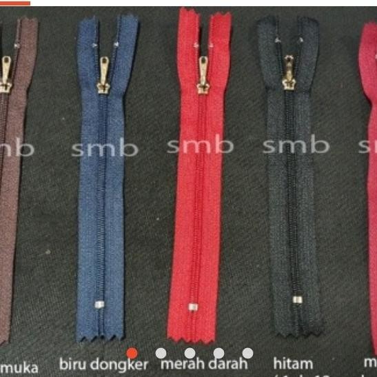 

AT resleting ykk / zipper / cfc 39 ukuran 6 inci 15 cm harga 1 lusin