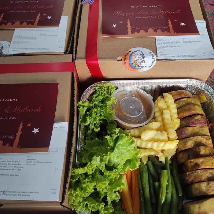 

Hampers Chicken Galantine/Bingkisan Ayam Galantin Paket Family