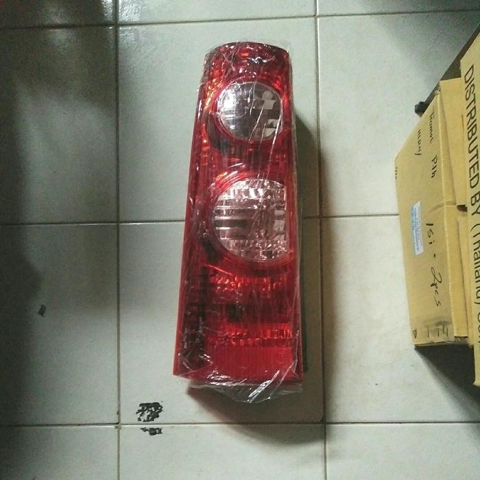 Lampu Stop Avanza Xenia/Lampu Rem Belakang Avanza/Xenia 2008-2011