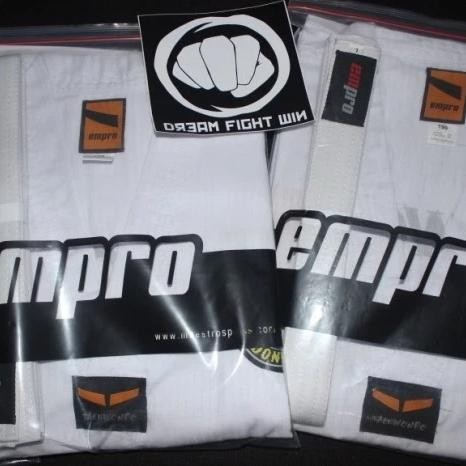 dobok pemula empro kerah putih taekwondo