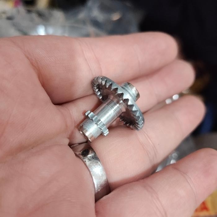 parts reel drive main gear untuk maguro hover zander 1000