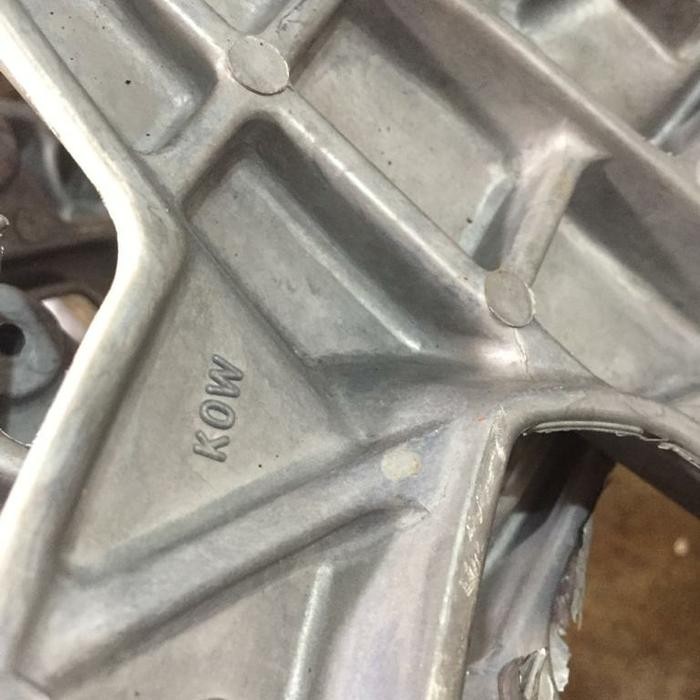 SWING ARM ORINAL DUDUKAN KNALPOT ADV 150 new swing arem masih ready