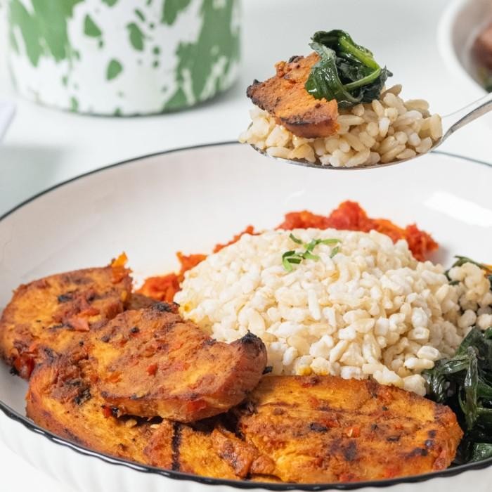 

(Expert) LOW CAL Ayam Bakar Kecap with Limau Rice Healthy Catering Prep Meal