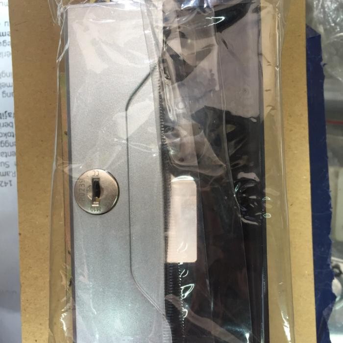 

Kunci Filing Kabinet Elite Lion Lemari Arsip Besi Atas Bawah Office