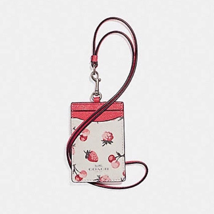 

COACHH CH GANTUNGAN ID HOLDER CARD LANYARD ORIGINAL - STRAWBERRY DW