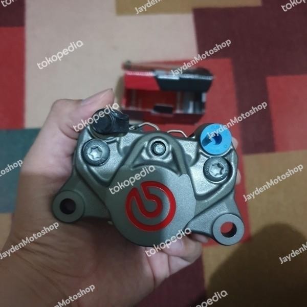 Kaliper Brembo Belakang 2Piston Red Logo R6 Cbr600Rr Zx6R Zx14R Zx10R
