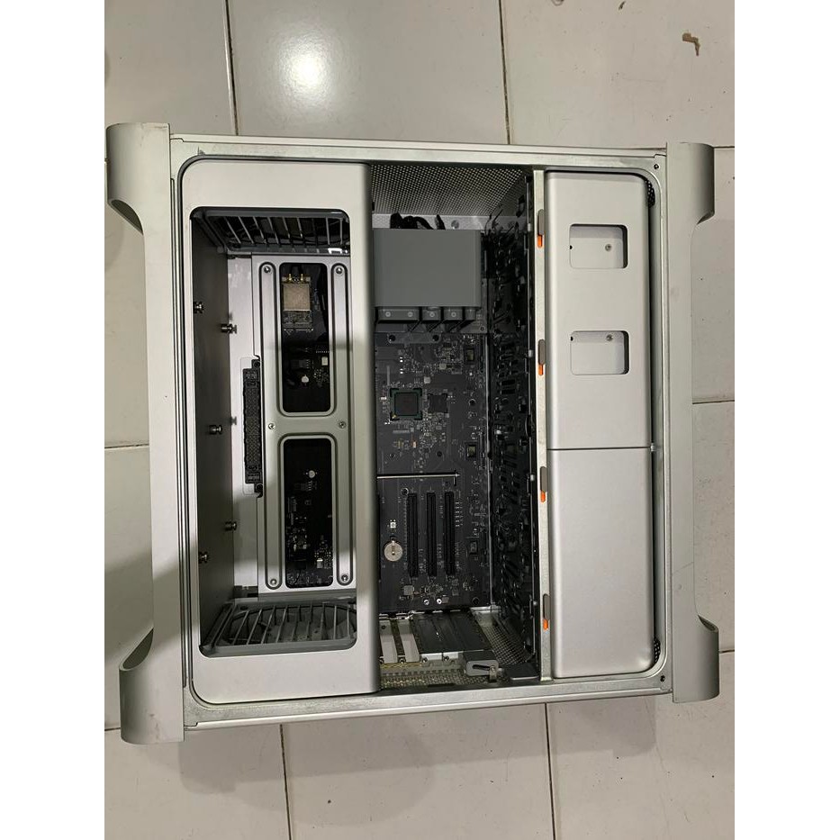 Jual PC / CPU APPLE MAC PRO 5.1 (A1289) KOSONGAN. NORMAL NYALA