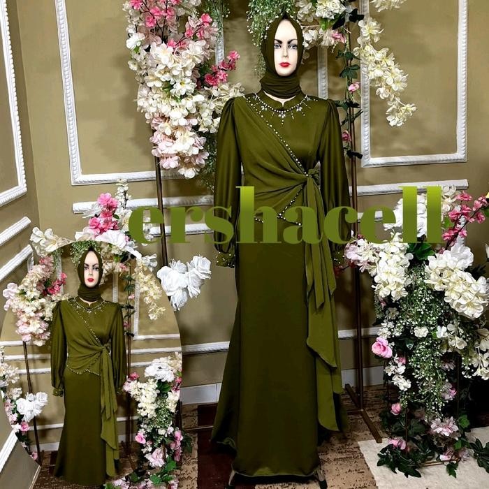

GAUN PESTA ZASKIA MAXMARA PREMIUM/ROBERTO CAVALL DENGAN CERUTY BABY DOLL DAN IKAT PINGGANG KIRI &