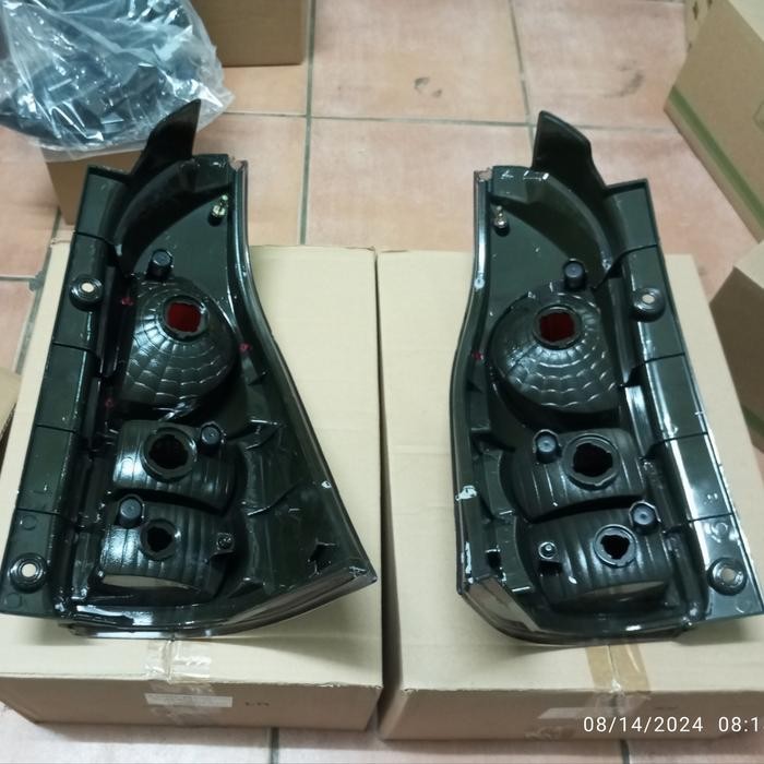 Cuci Gudang Stoplamp Avanza Veloz 2012 Smoke