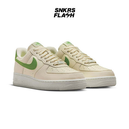 NIKE AIR FORCE 1 07 SE COCONUT MILK Sepatu Sneakers Wanita - DV3808102