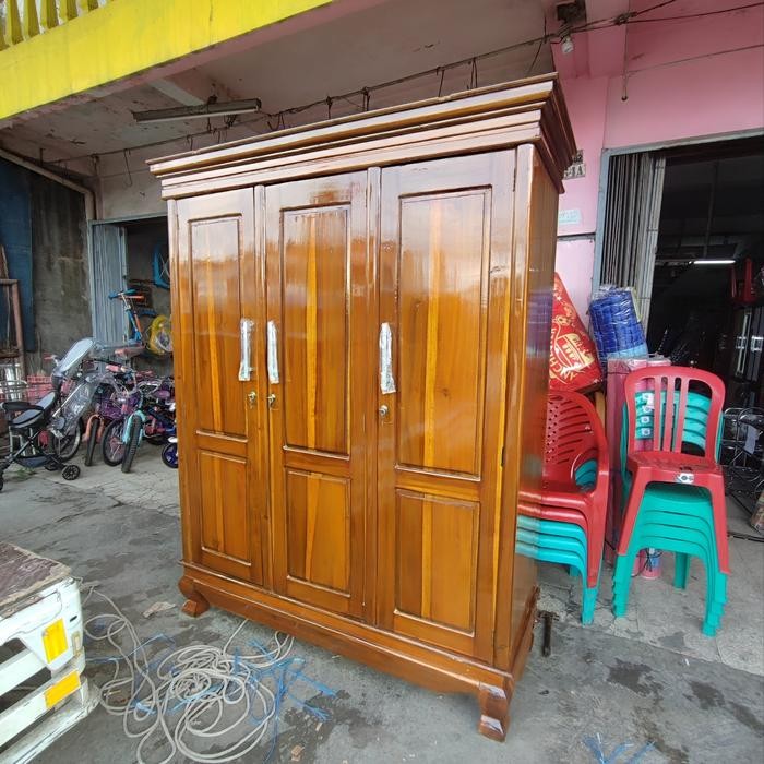Lemari Jati / Lemari Kayu Jati 3 Pintu Jumbo