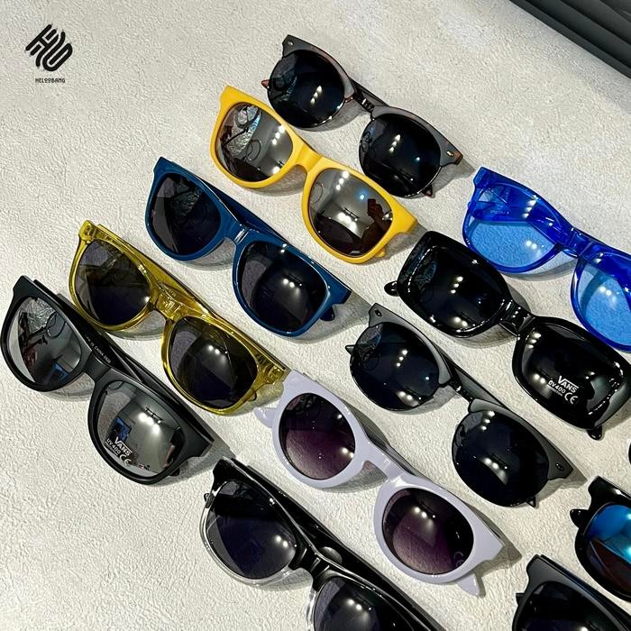 VANS SUNGLASSES 4SHADE UV CLASSIC (KACAMATA VANS)