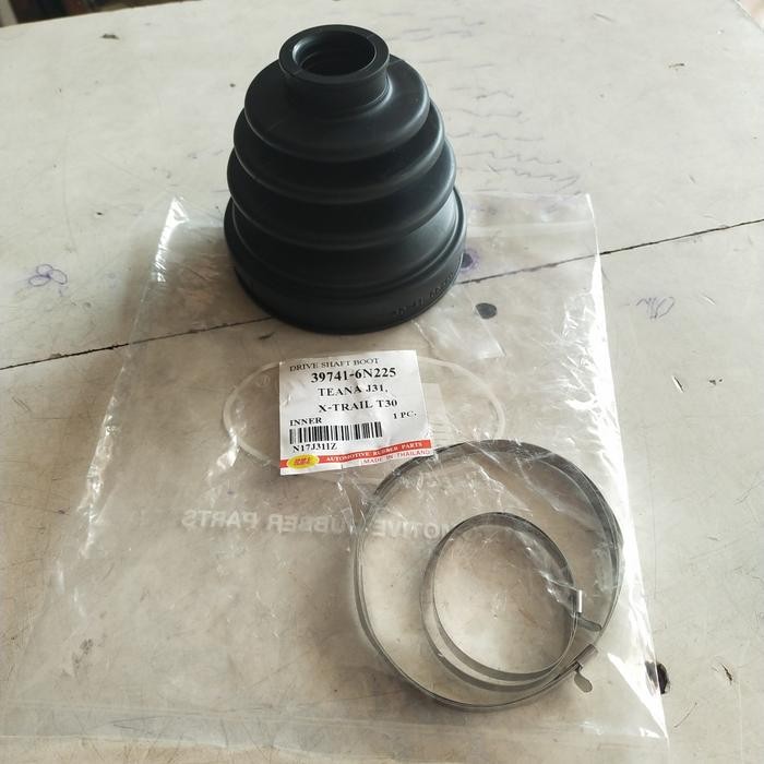 Boot As Roda/Karet As Roda Dalam Nissan Xtril T30/Serena C24 Rbi Asli