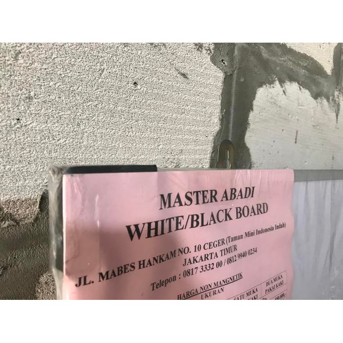 

Papan Tulis / Whiteboard Gantung 60X80 Magnetic