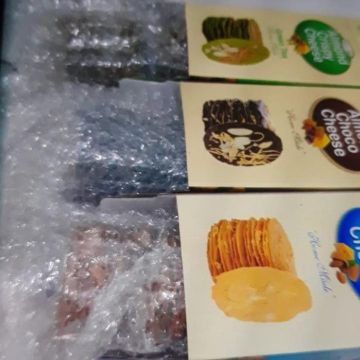 

ALMOND CRISPY WISATA RASA SURABAYA TERMURAH DI JAKARTA