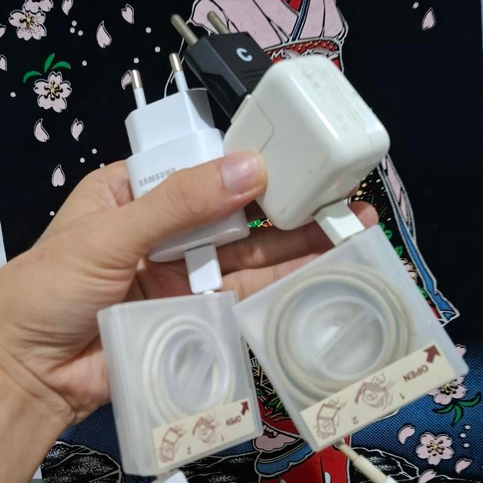 

Deli Stationary - Tempat Gulungan Kabel Usb Dan Stand Hp Muji Asli Buatan Jepang - Desk