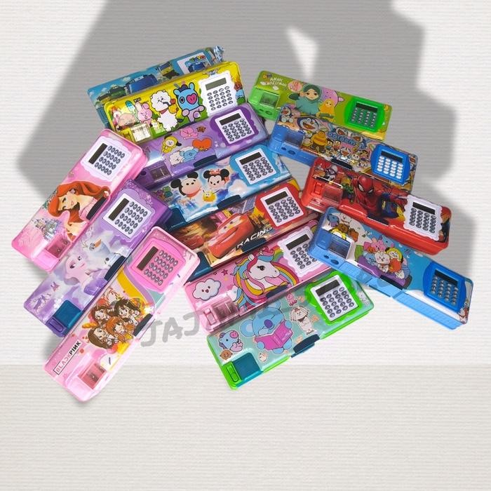 

X689 Kotak Pensil Rautan Kalkulator/Tempat Pensil Kalkulator/Kotak Pensil Karakter